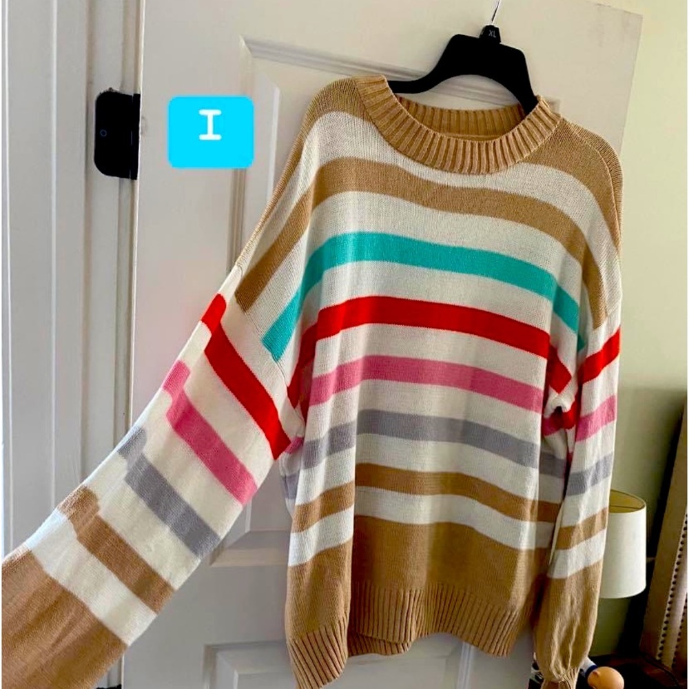 Warm colorful Crown & Ivy comfy sweater